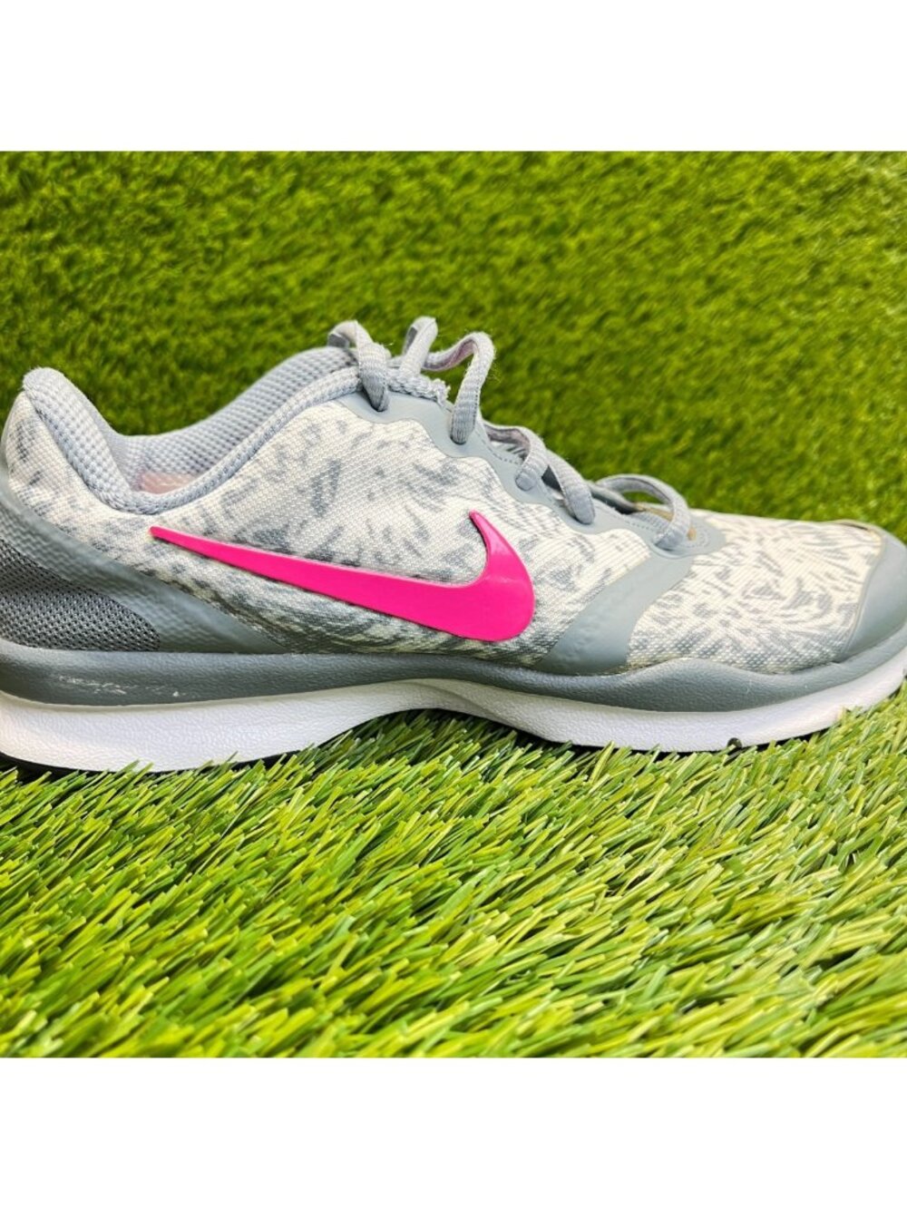 Nike In-Season TR 4 Womens Size 6.5 Gray White Athletic Running Shoes Sneakers